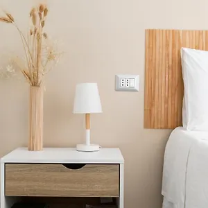 https://independent-house-vomero.hotels-amalfi.com